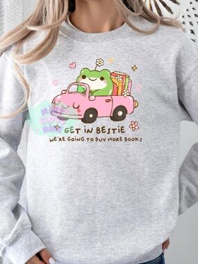 ☁️BOOKISH FROG CUSTOM CREWNECK by MINTCLOUDNINE